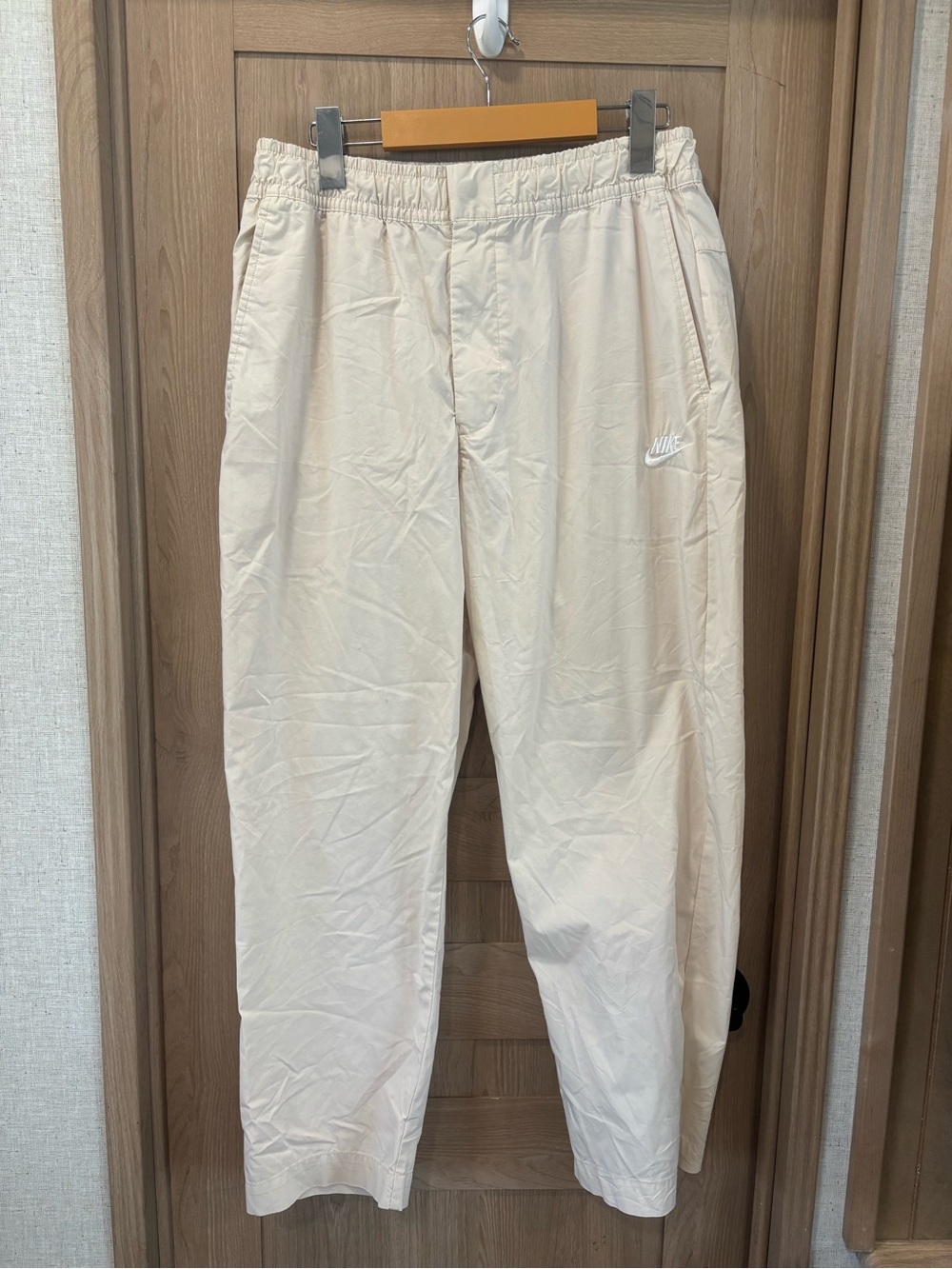 Nike Track Pant Joggers Size M Mens Cream Athleisure